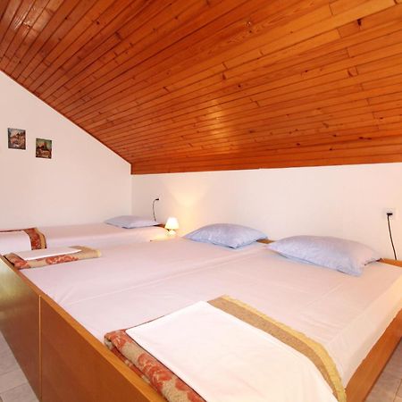 Apartments By The Sea Basina, Hvar - 542 Vrbanj 객실 사진
