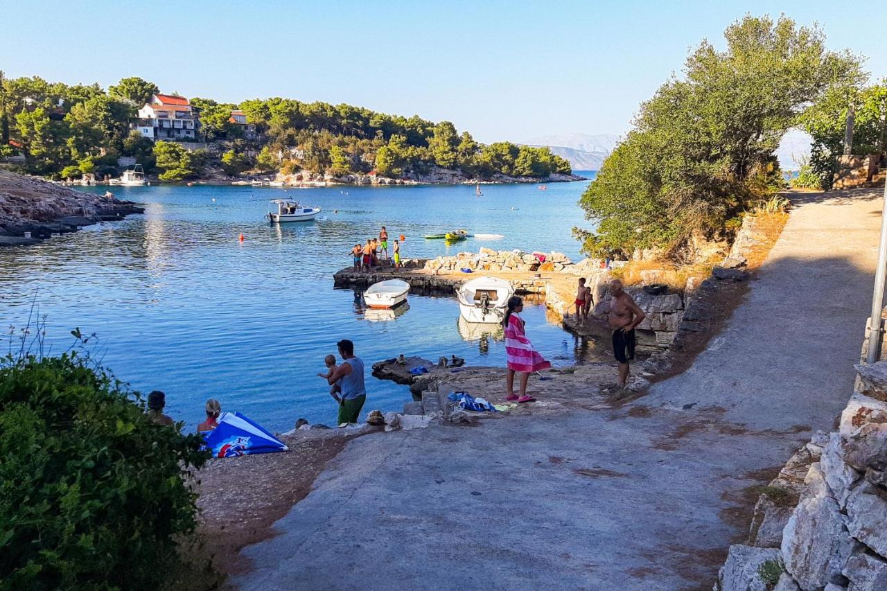 Apartments By The Sea Basina, Hvar - 542 Vrbanj 외부 사진