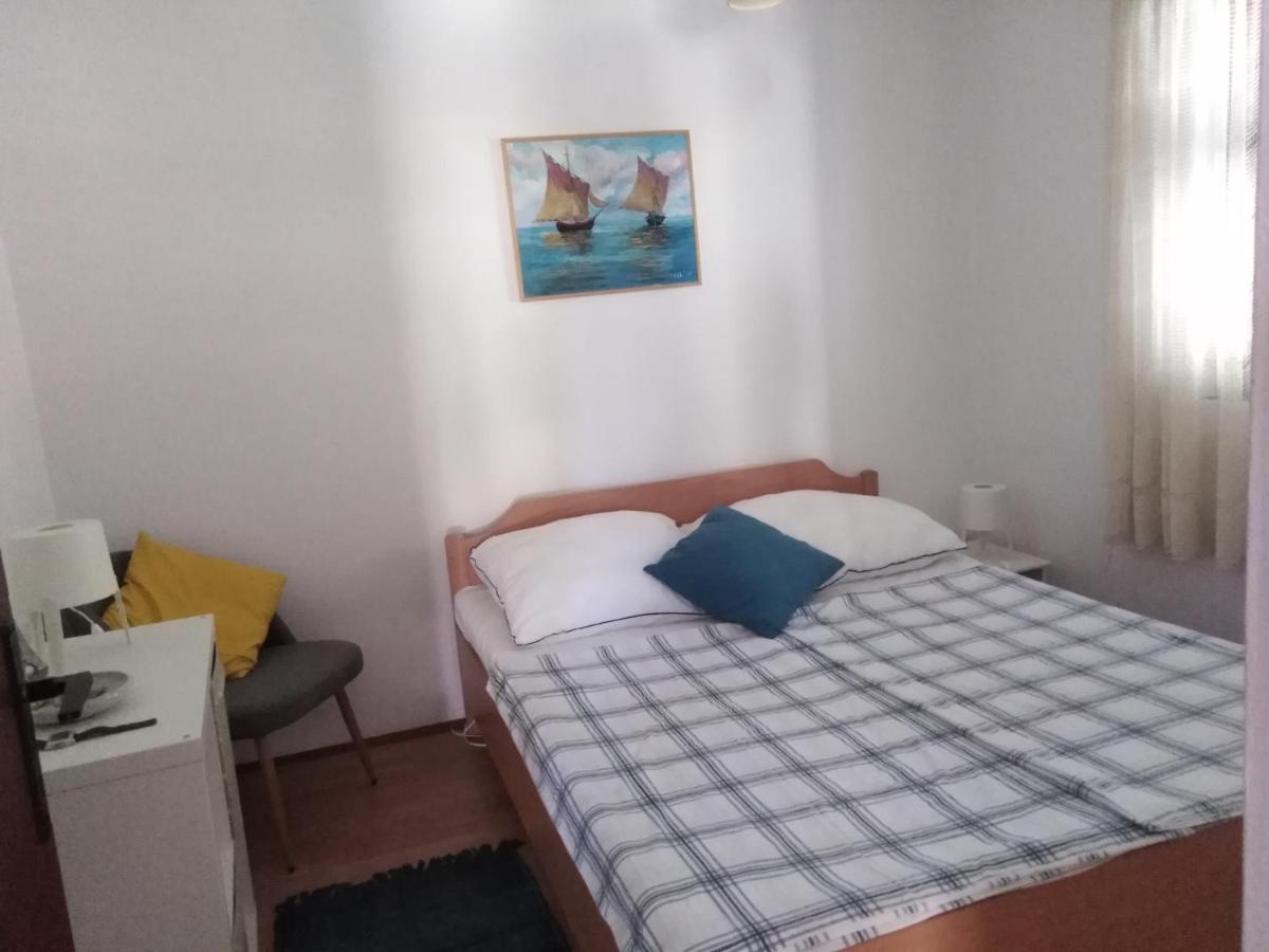 Apartments By The Sea Basina, Hvar - 542 Vrbanj 외부 사진