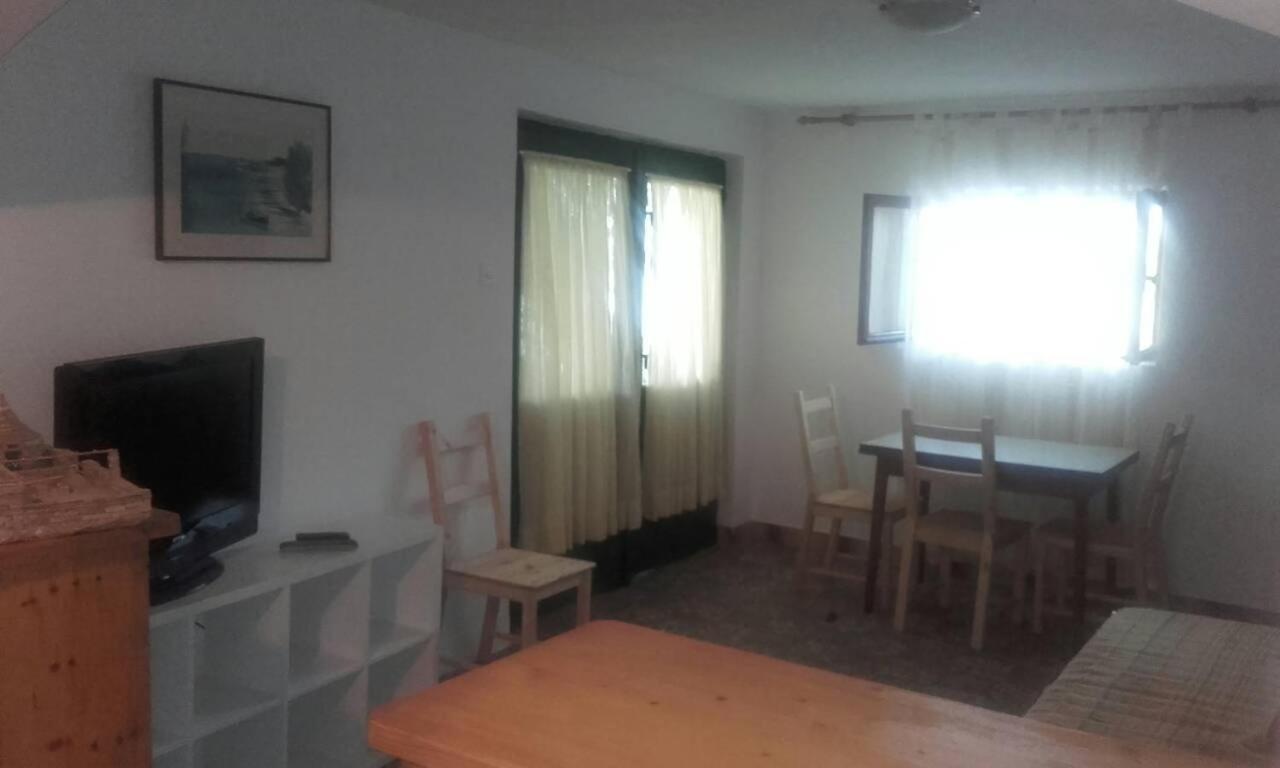 Apartments By The Sea Basina, Hvar - 542 Vrbanj 외부 사진