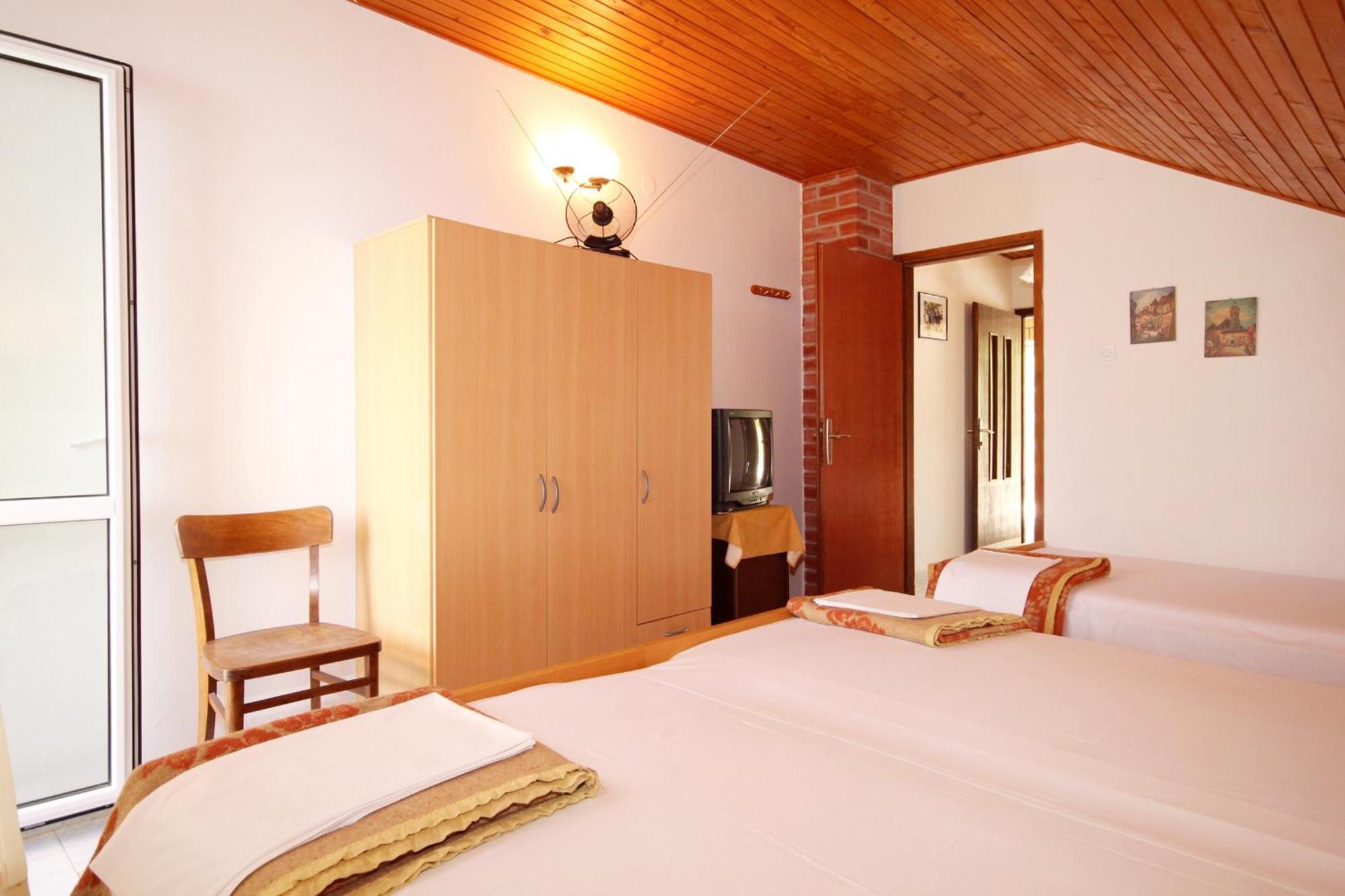Apartments By The Sea Basina, Hvar - 542 Vrbanj 객실 사진